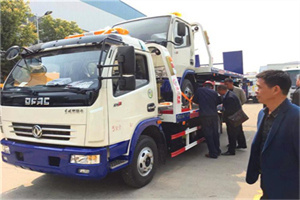 靖州汽车道路救援拖车价格